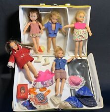 1965 Mattel Barbie TUTTI PLAY CASE & TUTTI, TODD, CHRIS DOLLS CLOTHES SHOES