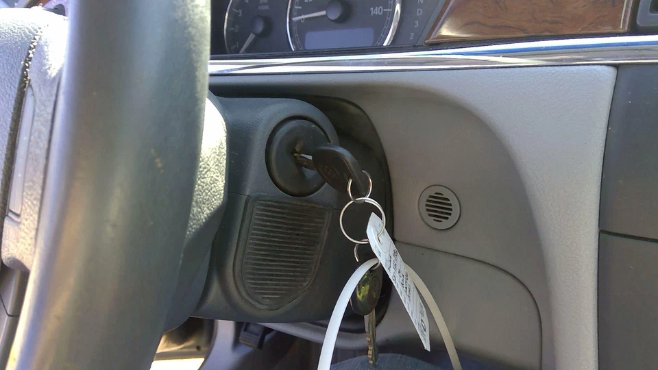 06 BUICK LACROSSE Steering Column Foto 1 de 1