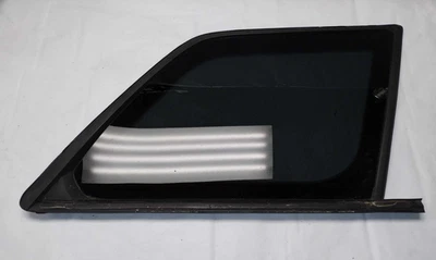 05 06 07 08 09 10 JEEP GRAND CHEROKEE пассажирский задний четверть стекла/окно справа - Изображение 1 из 4