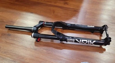 RockShox Lyrik Ult Flight Attndt 分叉,29 英寸 15x110,160 毫米,黑色 — 第 1/4 张图片