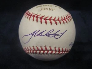 Josh Beckett handsigniert & graviert '07 WS Champs Baseball - Sportbilder - Bild 1 von 8
