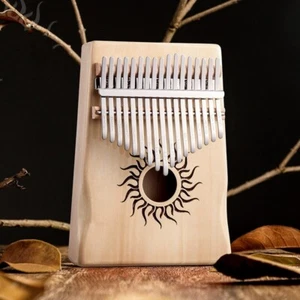 Kalimba in legno incisione personalizzata 17 tasti con martello accordatura regalo per amanti della musica - Foto 1 di 10