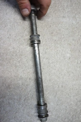 Honda CR80 CR 80 CR80R CR80RB 2002 02 OEM eje delantero  Foto 1 de 4