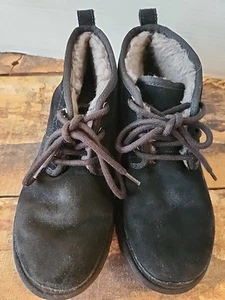 UGG Neumel Black Boot Size 7 for Women Lace Up - Picture 1 of 10