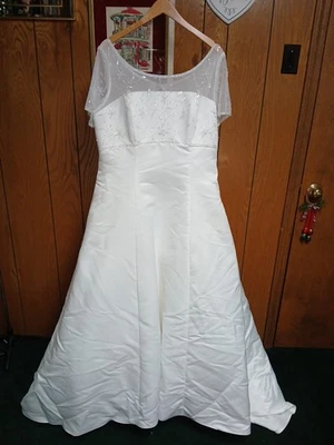 vestido de novia alfred angelo Foto 1 de 4