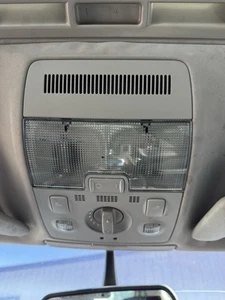 Audi A4 Quattro 3.0L AWD Front Overhead Console Dome Light Lamp Assy 2003 OEM - Picture 1 of 8