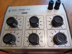 Scatola resistenze NIDA modello 412 decennio - 6 decenni - non testata - Foto 1 di 6