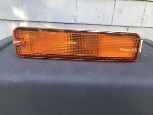 Turn Signal Light for 96-99 Nissan Pathfinder Driver Side