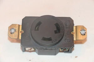 PASS & SEYMOUR LEGRAND 30A 125V FEMALE TWIST LOCK L530R OULET - Picture 1 of 4
