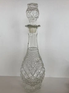 Vintage Anchor Hocking Wexford Clear Glass Diamond Cut Wine/Whiskey Decanter - Picture 1 of 12