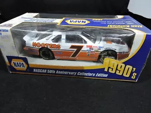 1:24 Napa Action 1992 #7 Hooters Alan Kulwicki Ford Nascar 50° Anniversario - Foto 1 di 3