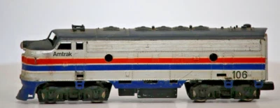 HO Gauge 1:87 Model Power Amtrak Diesel Locomotive #106 Lights up Needs Couplers - Image 1 of 4
