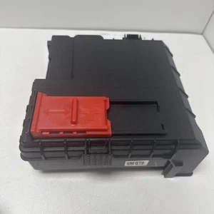 Buje de distribución de energía de enlace fusible GM 85015809 de 2024 Silverado 2.7T 1542344 - Imagen 1 de 7