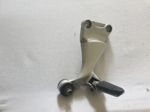 Gebr. orig. Fußraste mit Platte H.L. -  Suzuki GSXR1300 Hayabusa Bj. 98 - 00 - Bild 1 von 1