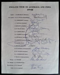 ENGLAND TO AUSTRALIA 1979-80 OFFICIAL CRICKET AUTOGRAPH TEAM SHEET - Picture 1 of 2