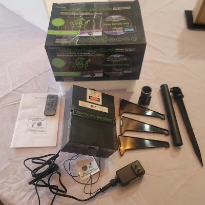 MR. CHRISTMAS LITE-WRITE PROGRAMMABE LASER SHOW WITH MUSIC OUTDOOR PROJECTOR - Image 1 of 4