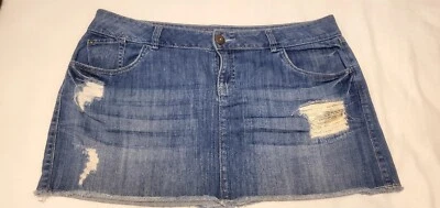 Sexy minifalda vaquera de mezclilla con lentejuelas envejecidas para mujer 16 flecos crudos dobladillo Foto 1 de 4