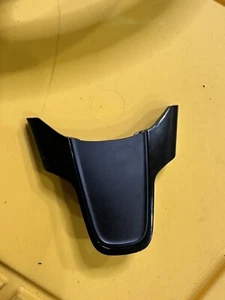 2013-2021 CHRYSLER 300 STEERING WHEEL TRIM LID COVER PLASTIC BLACK 2499368AB OEM - Bild 1 von 3