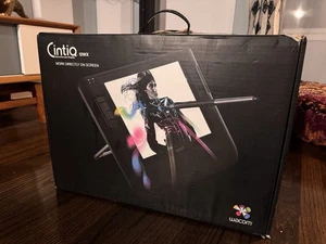 Wacom Cintiq 12WX Interactive Pen Display Tablet DTZ-1200W - Tested & Working! - Picture 1 of 19