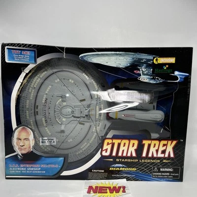 Star Trek USS Enterprise NCC-1701-D Electronic Starship Diamond Select Toys 2008 - Image 1 of 4