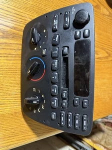 2001-2003 Ford Taurus Sable Radio HVAC Control - Picture 1 of 2