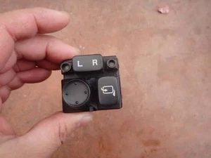 MAZDA Az wagon 2008 DBA-MJ22S Door Mirror Switch 3795058J0 [Used] [PA83590615] - Picture 1 of 3