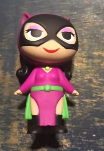 Funko Mystery Mini DC Super Heroes & Pets - Catwoman 1940s - Gamestop Exclusive - Bild 1 von 3