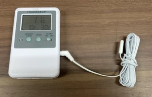 Traceable 4527 Refrigerator/Freezer Ultra Digital Thermometer -30 to 50C - Picture 1 of 4
