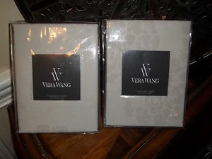 NIP Vera Wang Roses Beige Floral Standard Shams (2) - Picture 1 of 2
