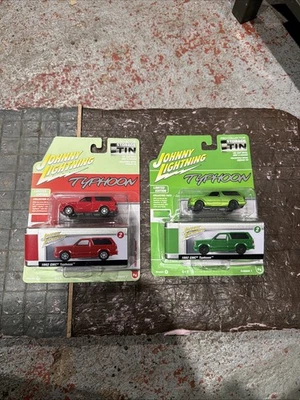 Johnny Lightning 1992 GMC TYPHOON Green & Red Pro Collector Storage Tin Lot of 2 - Image 1 of 4