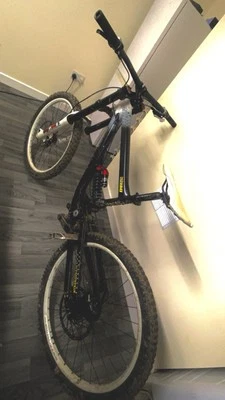 Commencial bike downhill  - Image 1 of 4