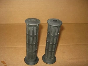 HONDA BLACK GRIPS 7/8 TWIST 1979 CB VINTAGE NOS/0EM - Picture 1 of 4