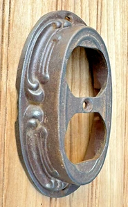 Rare Victorian Ornate Cast Iron Outlet Cover Marked Wm Hersh Chicago Pat Pend - Picture 1 of 6
