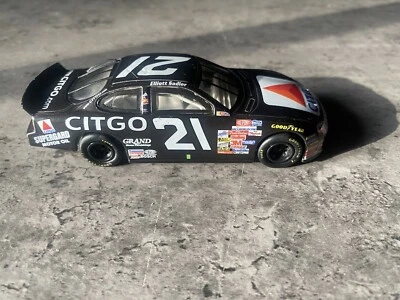 Hot Wheels Racing Negro Cromo Deluxe #21 Elliott Sadler NASCAR 1:43 Foto 1 de 4