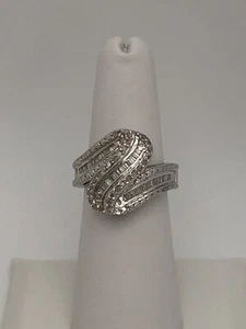 Anello Designer STS Chuck Clemency Diamante Bianco Argento Sterling 925 Misura 6 - Foto 1 di 14