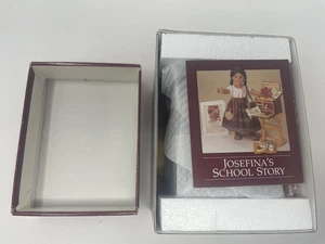 Josefinas Schreibtisch & Ständer - neu im Karton, nie entfernt - American Girl - Bild 1 von 2