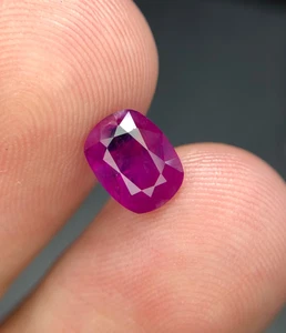 1.90 Cts Natural Untreat ruby Purplish Red Color Cushion Shape gemstone - Picture 1 of 12