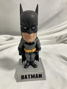 Funko Batman Wacky Wobbler Bobblehead Figur 2011 DC Universe Dark Knight - Bild 1 von 5