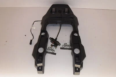 Triumph Tiger Explorer 2013 OEM TRASERO TRASERO TRASERO SUBCHASIS CUBIERTA  Foto 1 de 3