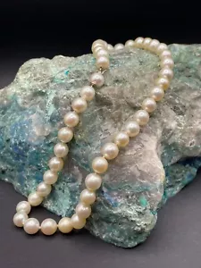Elegante Akoya-Zuchtperlenkette mit 750er Weißgold-Verschluss - Bild 1 von 12