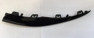 Original Mercedes Zierblende vorne rechts C-Klasse W205 A2058856704 NEU - Bild 1 von 1