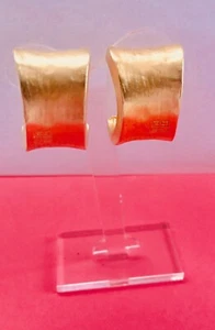 Signiert Givenchy Vintage Clip Goldton klobig halbe Reifen matt - Bild 1 von 12