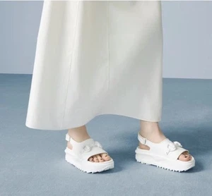 Gucci Rubber Horsebit Platform Slide Sandals White 742435 Size EU 37, US 7 $ 650* - Bild 1 von 10