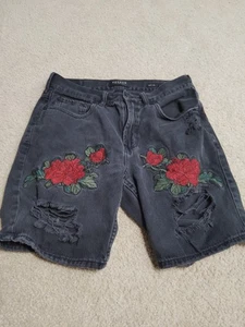 PacSun Herren schwarz Denim Shorts 32 Distressed Rose bestickt Goth Streetwear - Bild 1 von 5