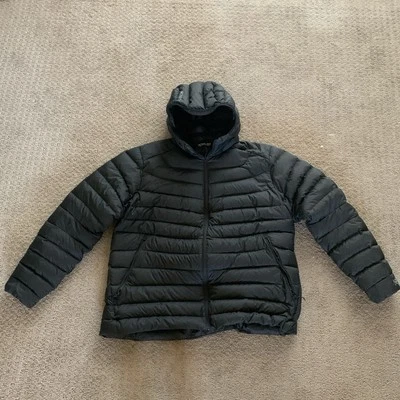 Chaqueta con Capucha Arcteryx Cerium Plumón de Ganso Negro Puffer - Excelente Estado  Foto 1 de 4
