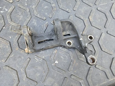 1990-1995 Toyota 4runner 3.0 3VZE V6 монтажный кронштейн генератора переменного тока  - Изображение 1 из 4