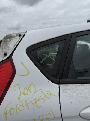 2011-2019 Ford Fiesta Hatchback APENAS RH passageiro lateral traseiro quarto de vidro/janela - Imagem 1 de 3