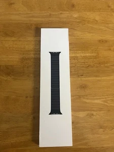 GENUINE MIDNIGHT LEATHER APPLE WATCH BAND MIDNIGHT LEATHER LINK 45MM S/M (Mint) - Zdjęcie 1 z 3