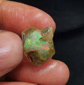 9.10 Ct Natural Ethiopian Opal Multi Fire Oil Rough AAA Quality Loose Gemstone - Picture 1 of 7