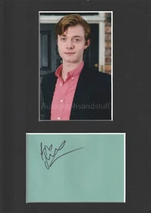 Rob Mallard Firmado a Mano Montaje A4, Autógrafo, Coronation Street - Imagen 1 de 3